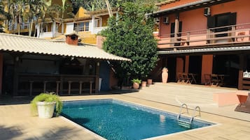 Alberca al aire libre
