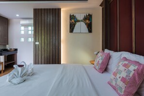 Double Room  | Minibar, bàn, giường gấp/giường phụ (phụ phí) 