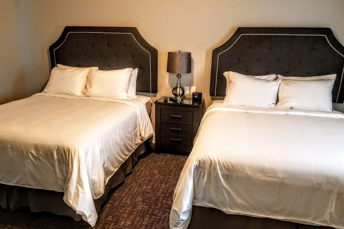 1 bedroom, premium bedding, pillow-top beds, individually decorated