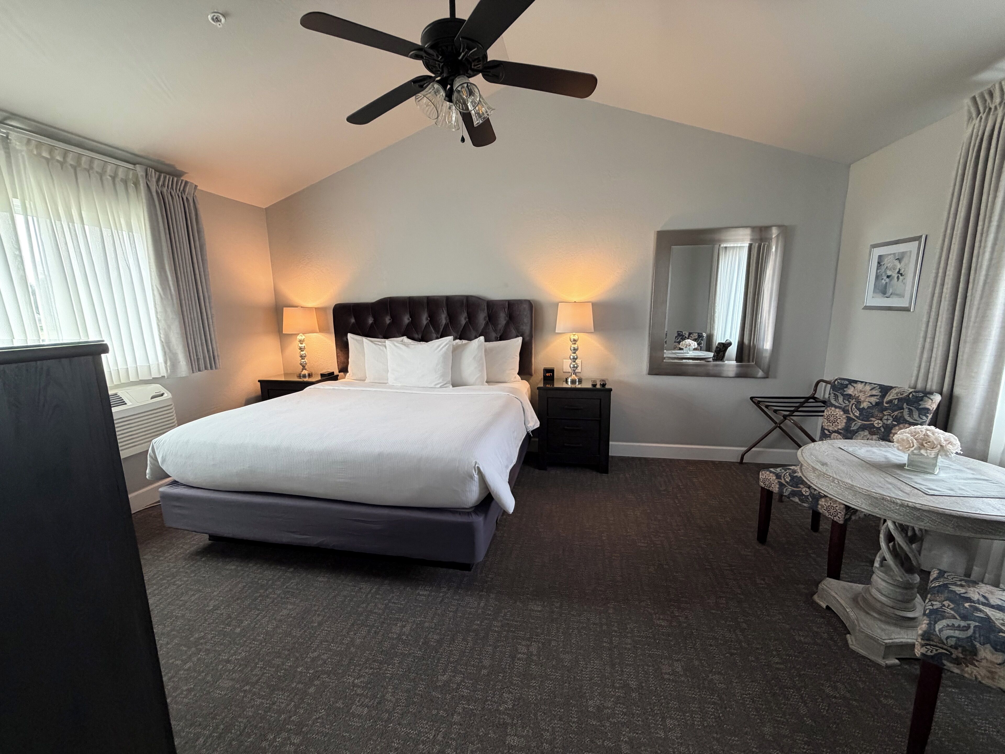 Superior suite, 1 kingsize bed, open haard, uitzicht op golfbaan | 1 slaapkamer, luxe beddengoed, pillowtop-bedden, individueel gedecoreerd