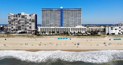 Ocean City 2BR Oceanfront Condo - Bay Views, Pools, Ice Rink & More!