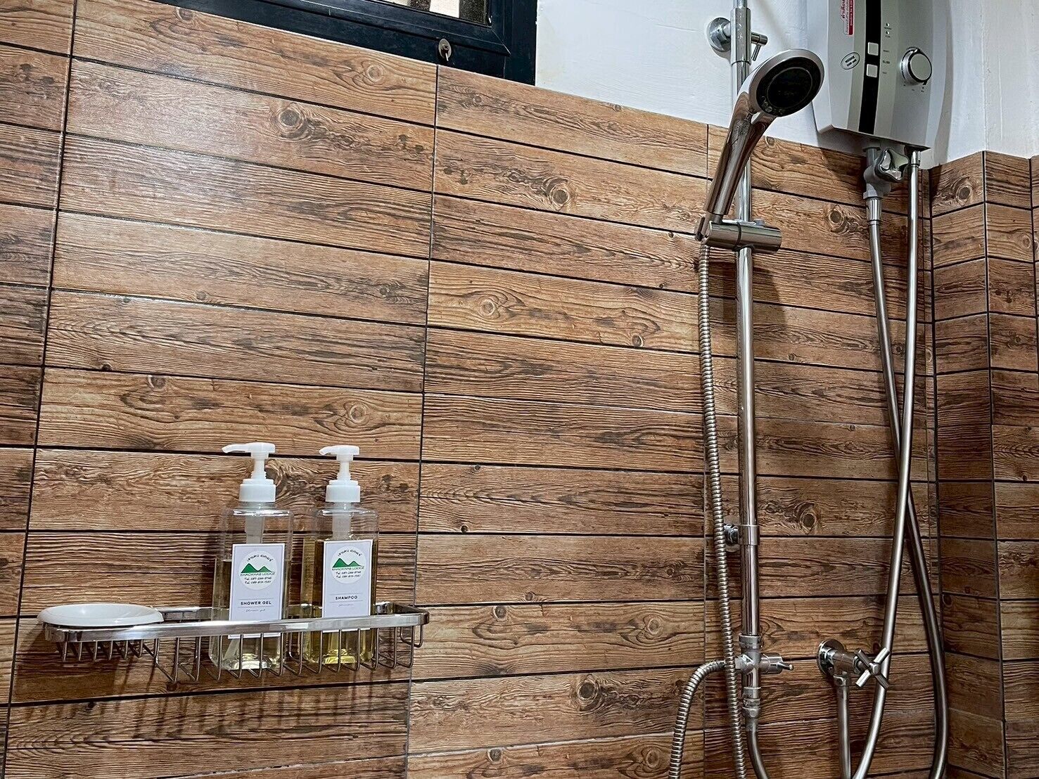 Shower, hair dryer, bathrobes, towels
