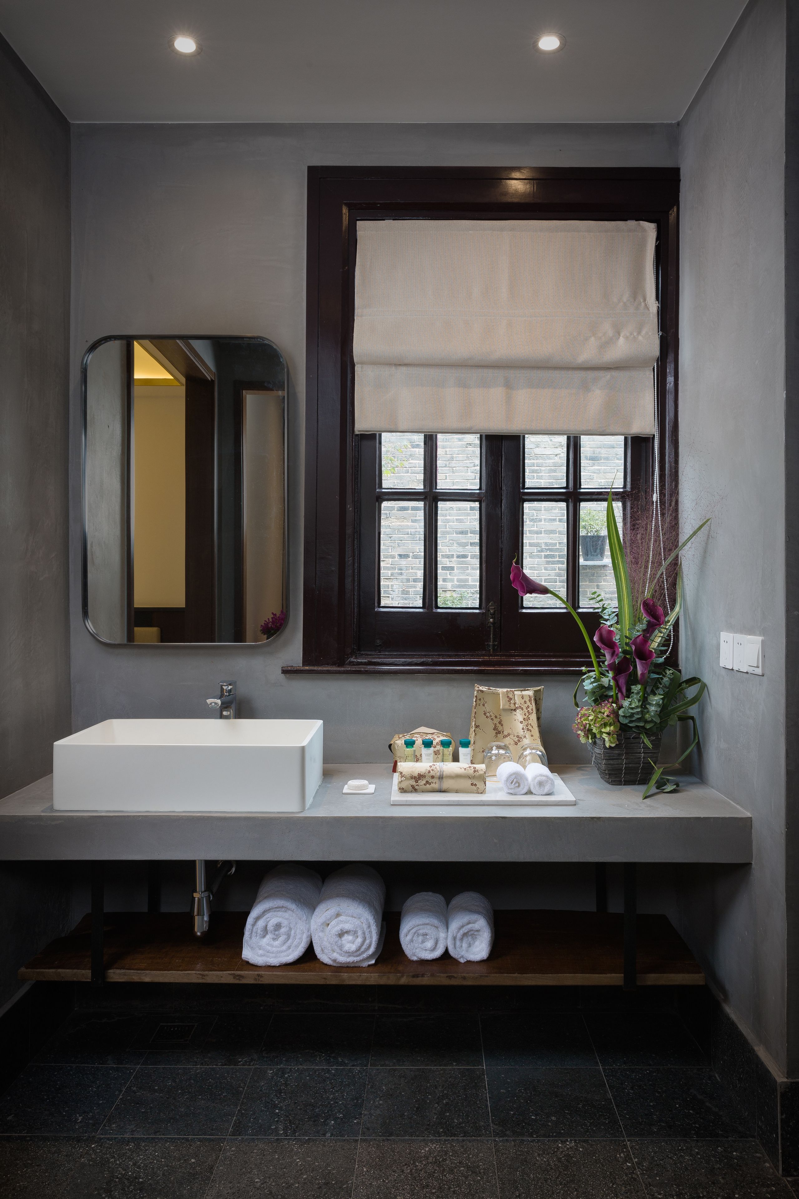 superior twin room | bathroom | combined shower/bathtub, rainfall showerhead, designer toiletries