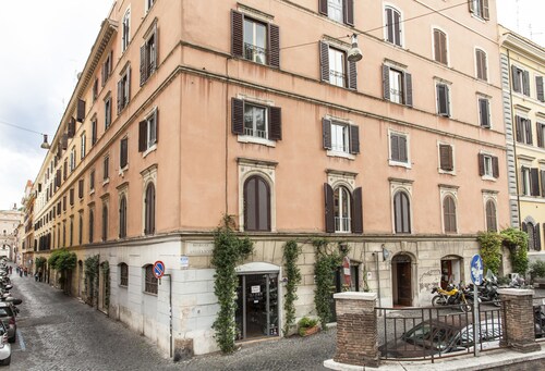 Holiday Home 'suite Sarandrea' in Rome Vatican Saint Peter Area