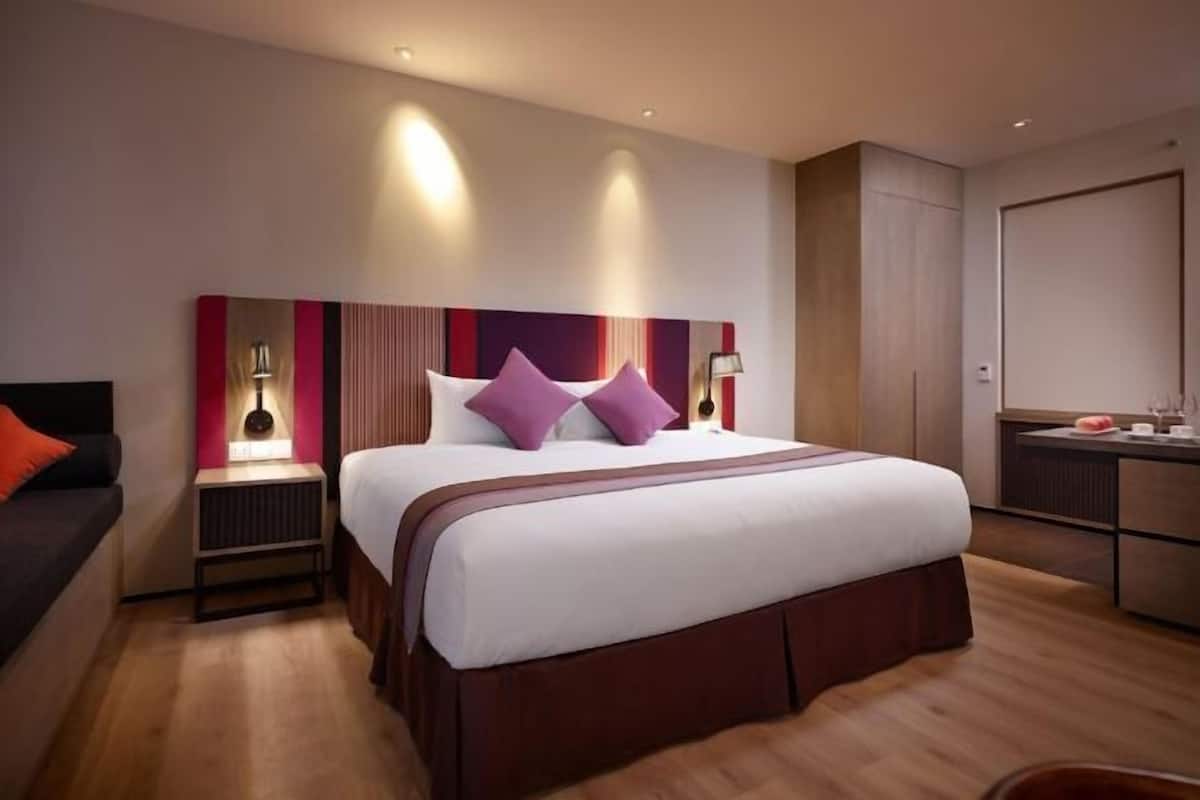 1 bedroom, minibar, in-room safe, desk