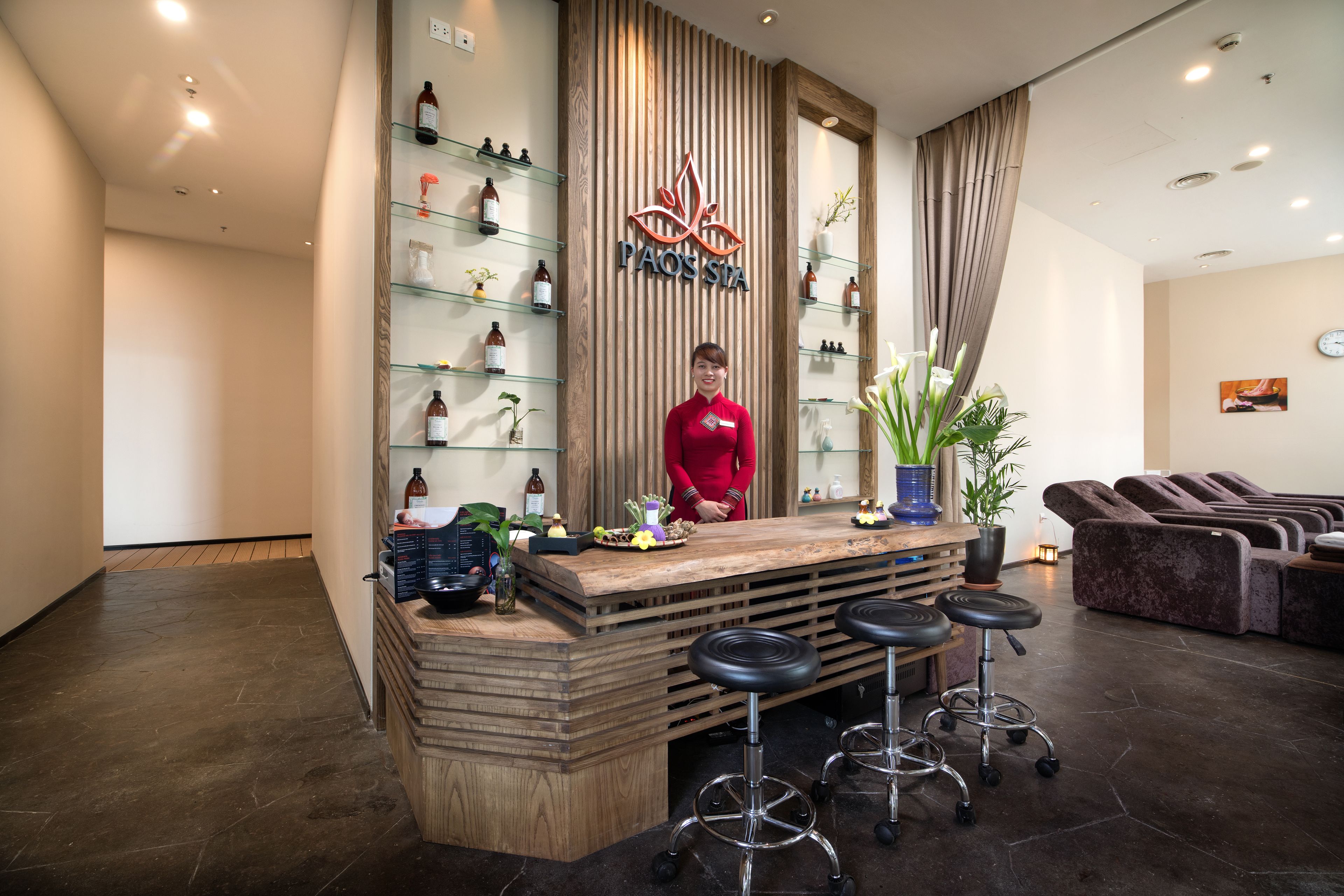 couples treatment room(s), body treatments, hot stone massages