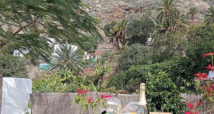 Talo Agaete-laaksossa