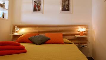 1 bedroom, iron/ironing board, Internet, bed sheets