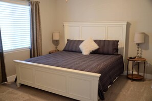 4 bedrooms, iron/ironing board, free WiFi, bed sheets