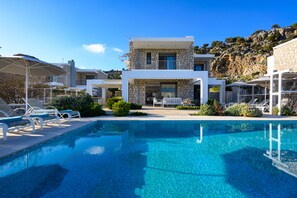 A heated pool - Urban island villa, sublime sea view nature area (Rhodes)