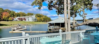 BEST FALL VIEW & LOCATION BERNARDS LANDING 2B-INDOOR POOL HOT TUB-OPEN