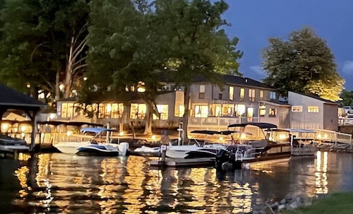 AUGUST DISCOUNT DAYS-BEST LOCATION NEXT2 POOL BERNARDS LANDING2B-BOOK NOW