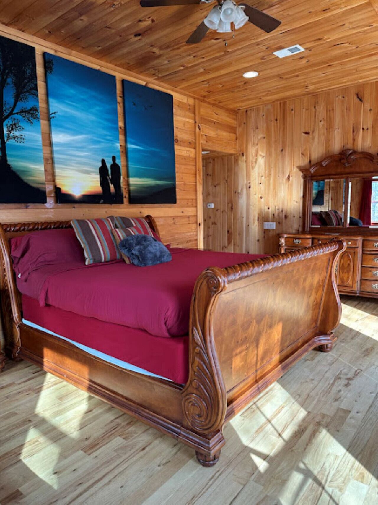 5 bedrooms, desk, iron/ironing board, free WiFi