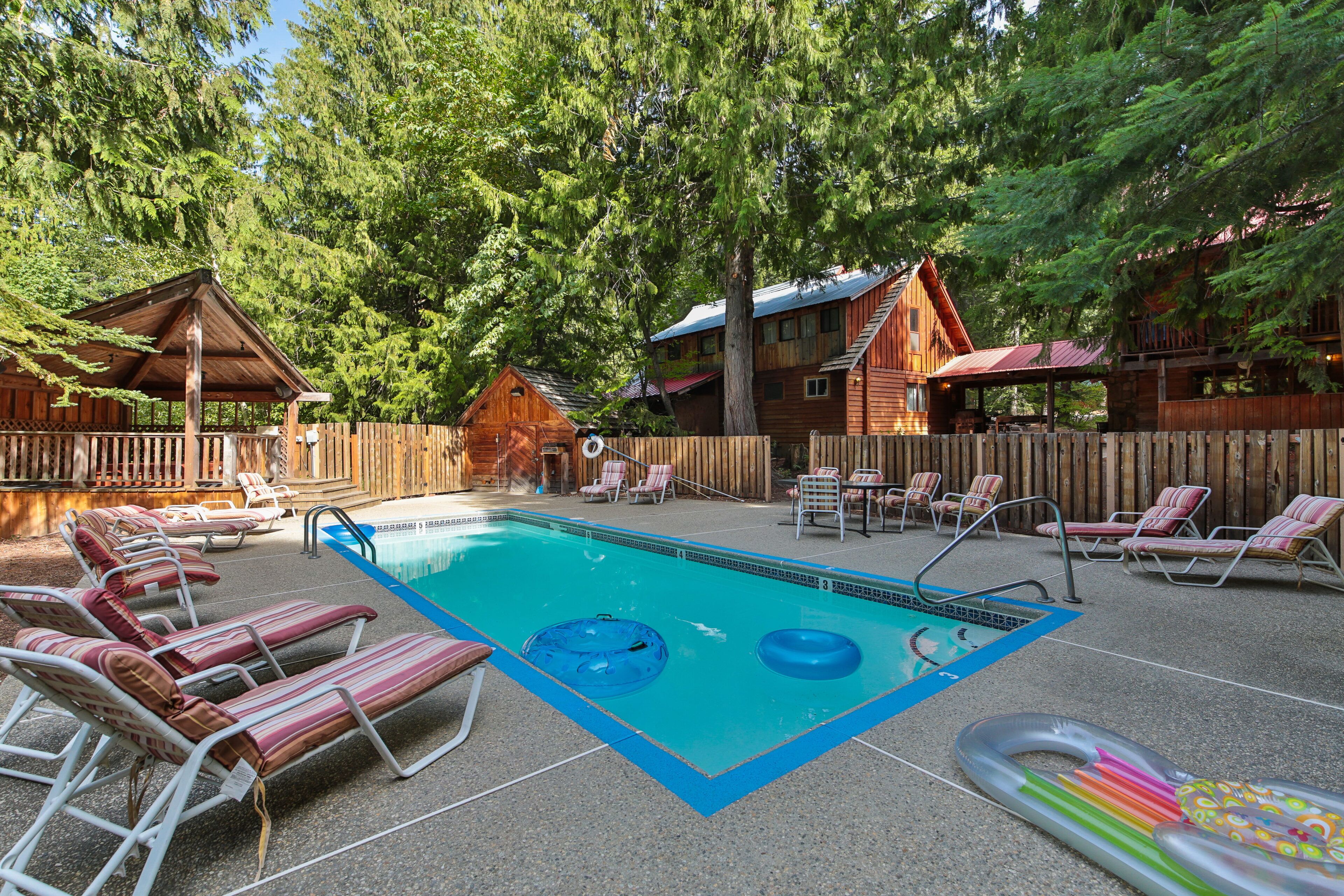 室外泳池、暖水池