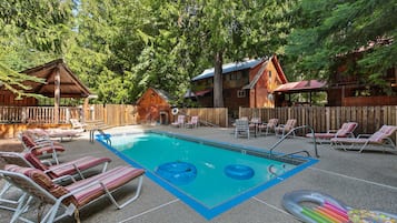 室外泳池、暖水池