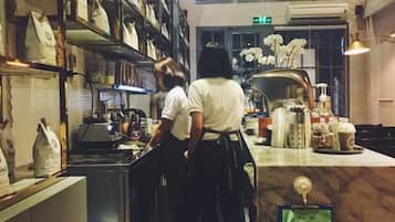 Coffee shop