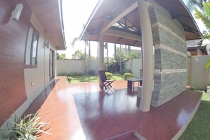 Villa | Terrace/patio - Villa Del Rey Resort CamSur powered by Cocotel (Pili)