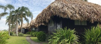 Villa Del Rey Resort CamSur powered by Cocotel