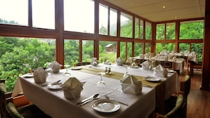 Bar (on property) - Himalayan Dragon'S Nest Hotel (Wangdue Phodrang)