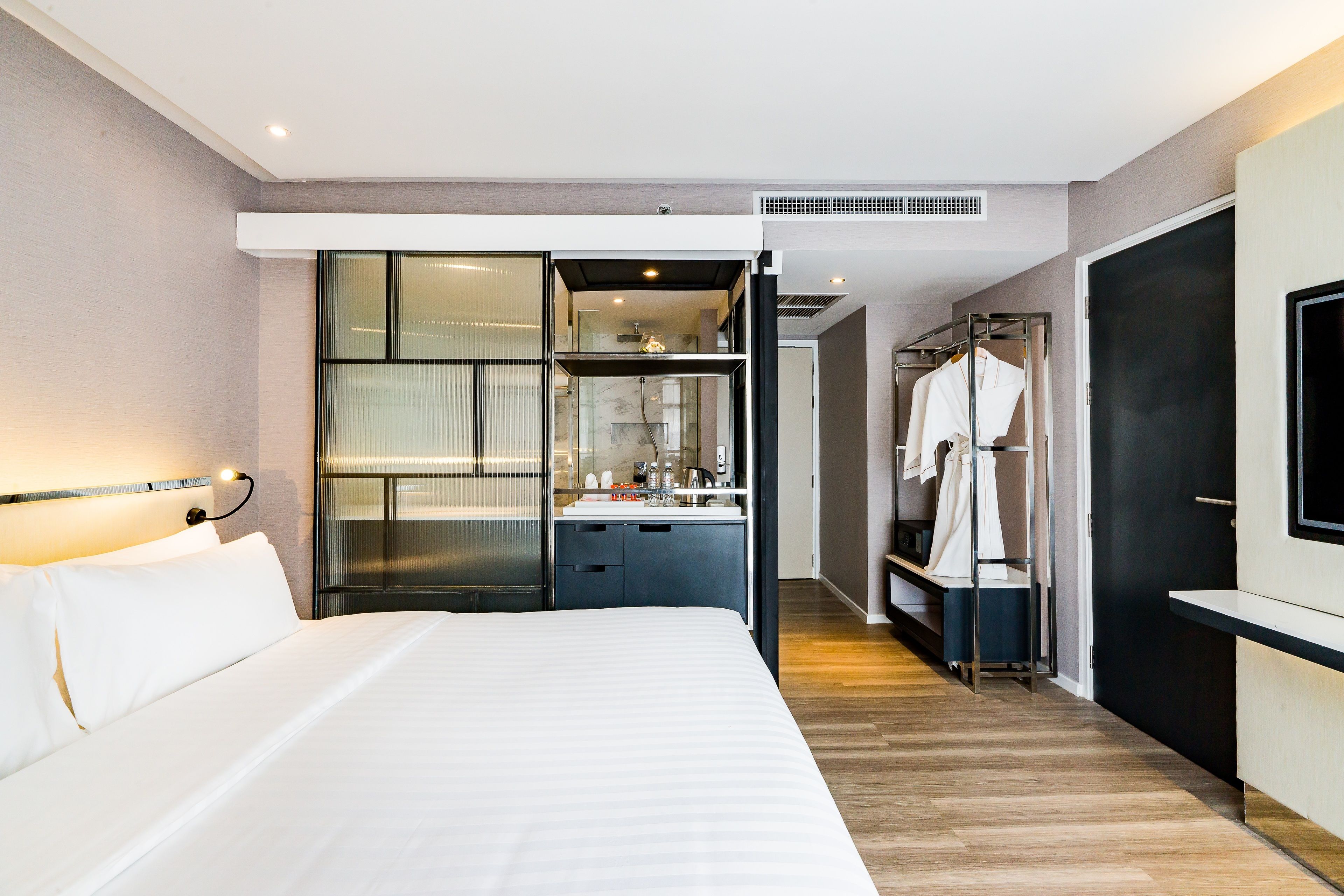 1 bedroom, minibar, in-room safe, individually decorated