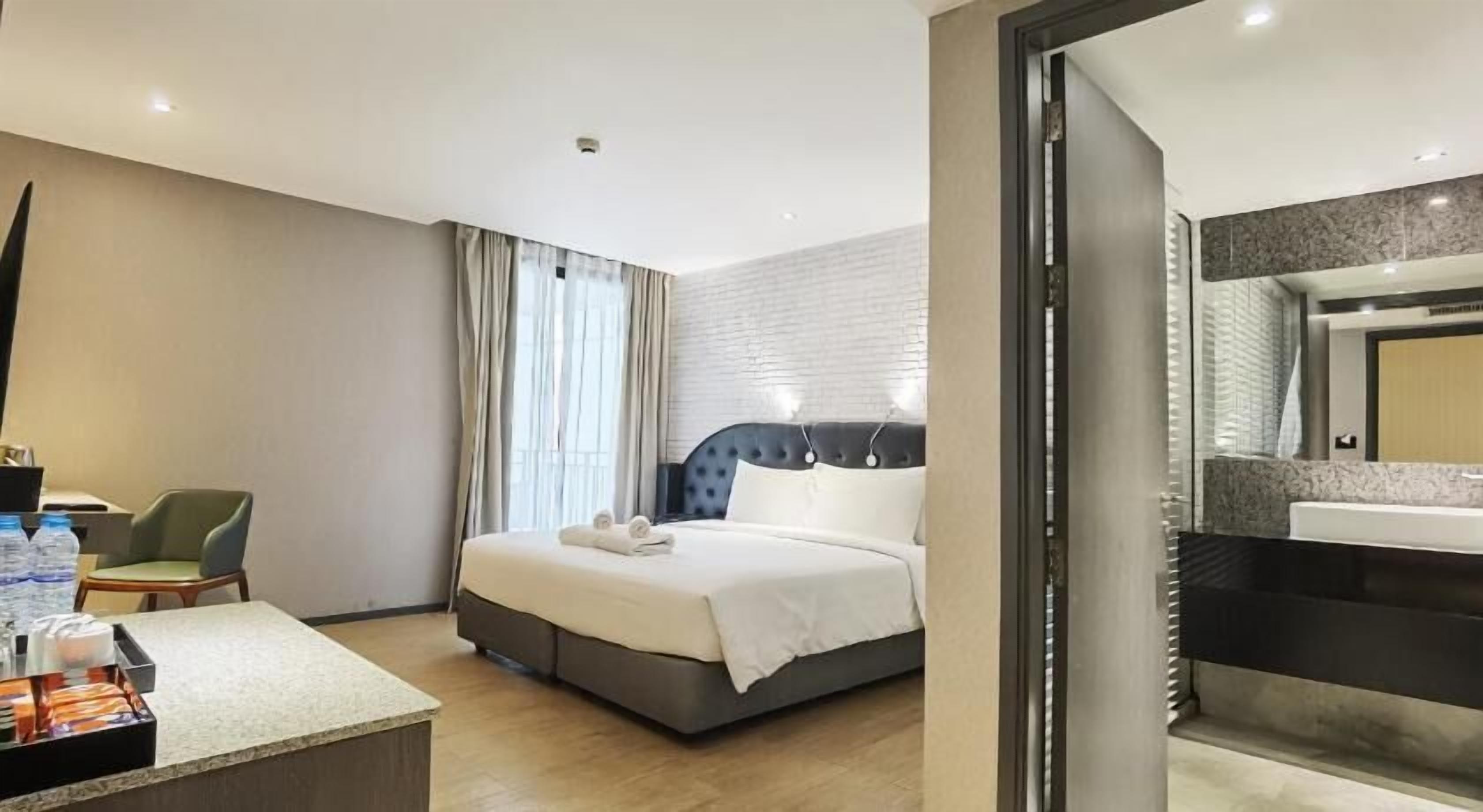 1 bedroom, minibar, in-room safe, individually decorated