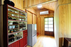 平房 | 客廳 | 平面電視