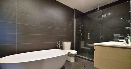Freemans Bay Three Bedroom with a View