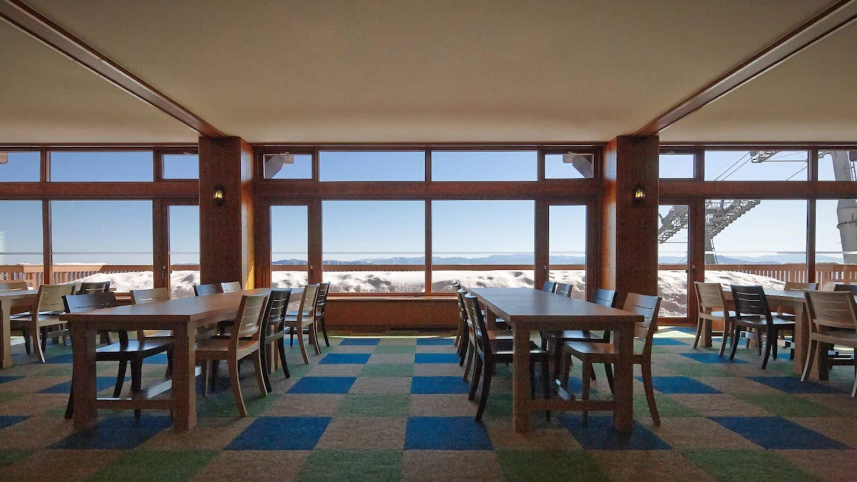 2 restaurants, breakfast, lunch, dinner served; japanese cuisine