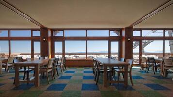 2 restaurants, breakfast, lunch, dinner served; Japanese cuisine