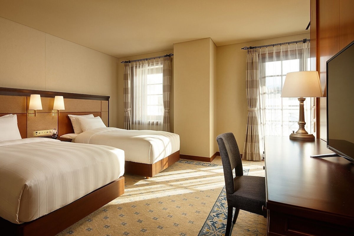 LODGE Bldg. Deluxe Suite R (2 beds) | 1 bedroom, premium bedding, down duvets, pillow-top beds