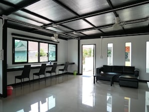 Bahagian luar