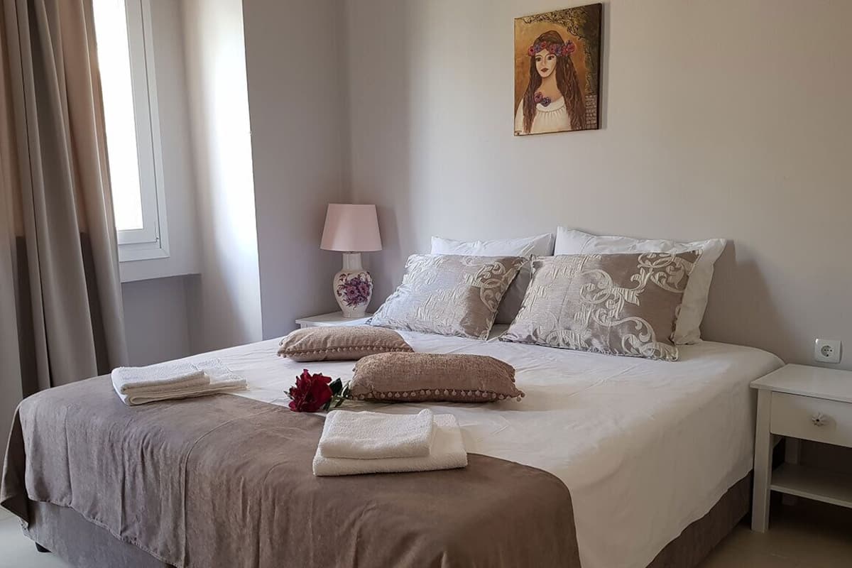 Soundproofing, iron/ironing board, free WiFi, bed sheets