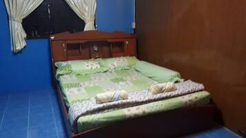 4 Bedroom Bungalow | Free WiFi