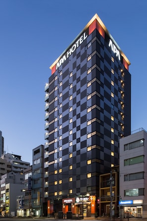 Front of property - evening/night - APA Hotel Iidabashi Ekiminami (Tokyo)