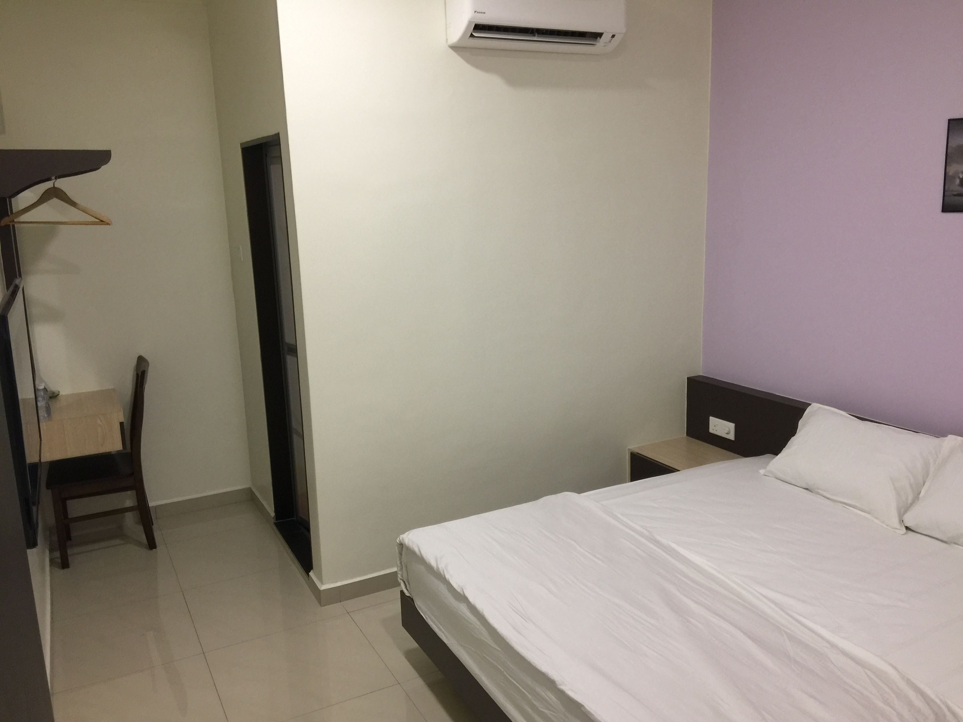 standard king | desk, iron/ironing board, rollaway beds, free wifi