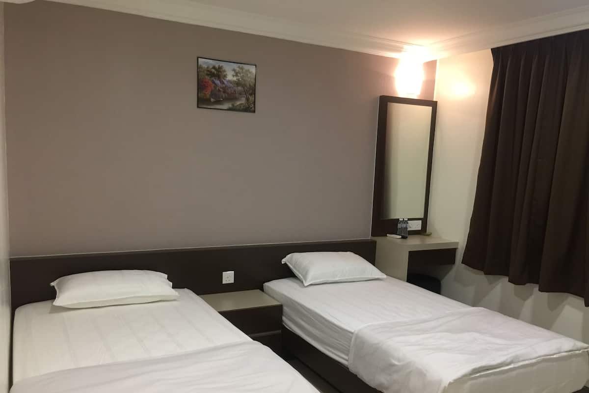 Standard Single | Desk, iron/ironing board (on request), WiFi (free), bed sheets