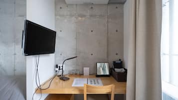 書桌、手提電腦工作空間、遮光窗簾/窗簾、隔音