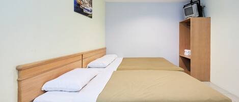 Family Suite | 1 bedroom, premium bedding, in-room safe, desk