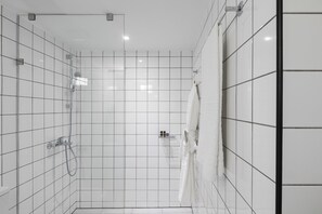 Bathroom shower - Euryclea Residences (Athens)