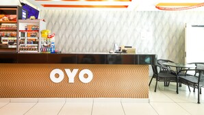 Reception - OYO 966 Segamat Red Orange Hotel Sdn Bhd (Segamat)