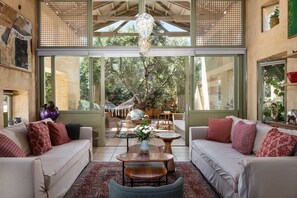 Family Villa, 4 Bedrooms, Private Pool | Living area | Smart TV, fireplace, table tennis, video library