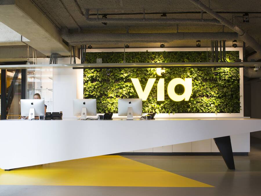 Borne des arrivées/des départs