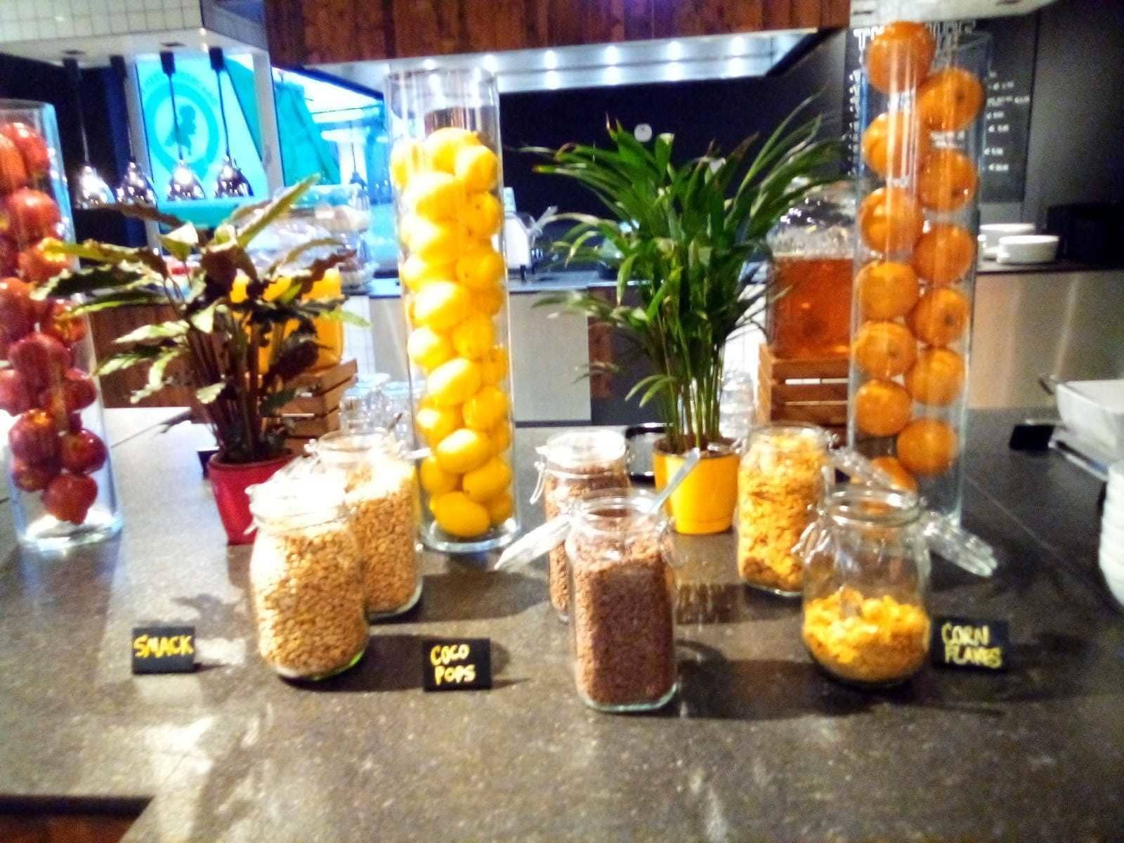 朝食ビュッフェ