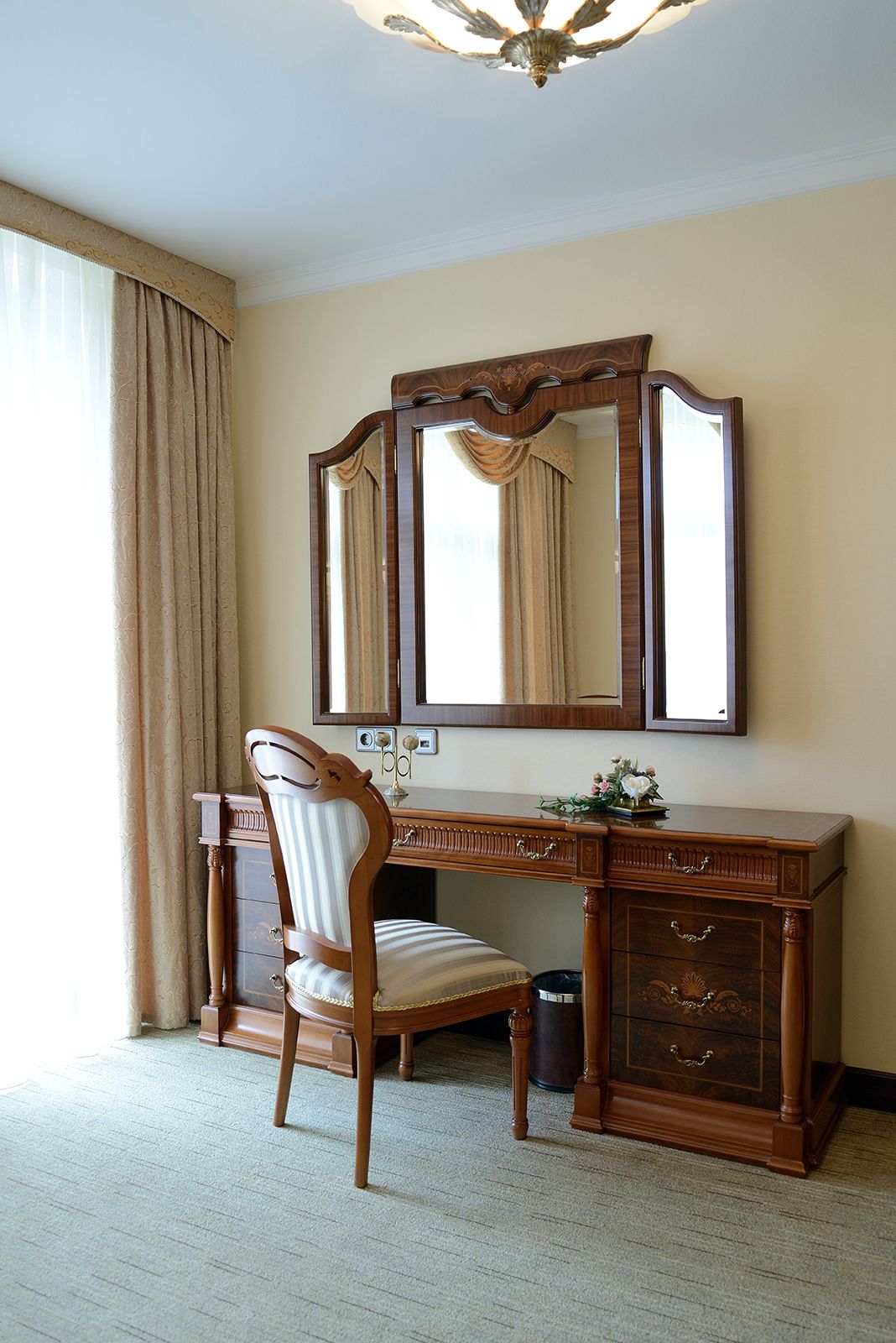 executive suite | room amenity