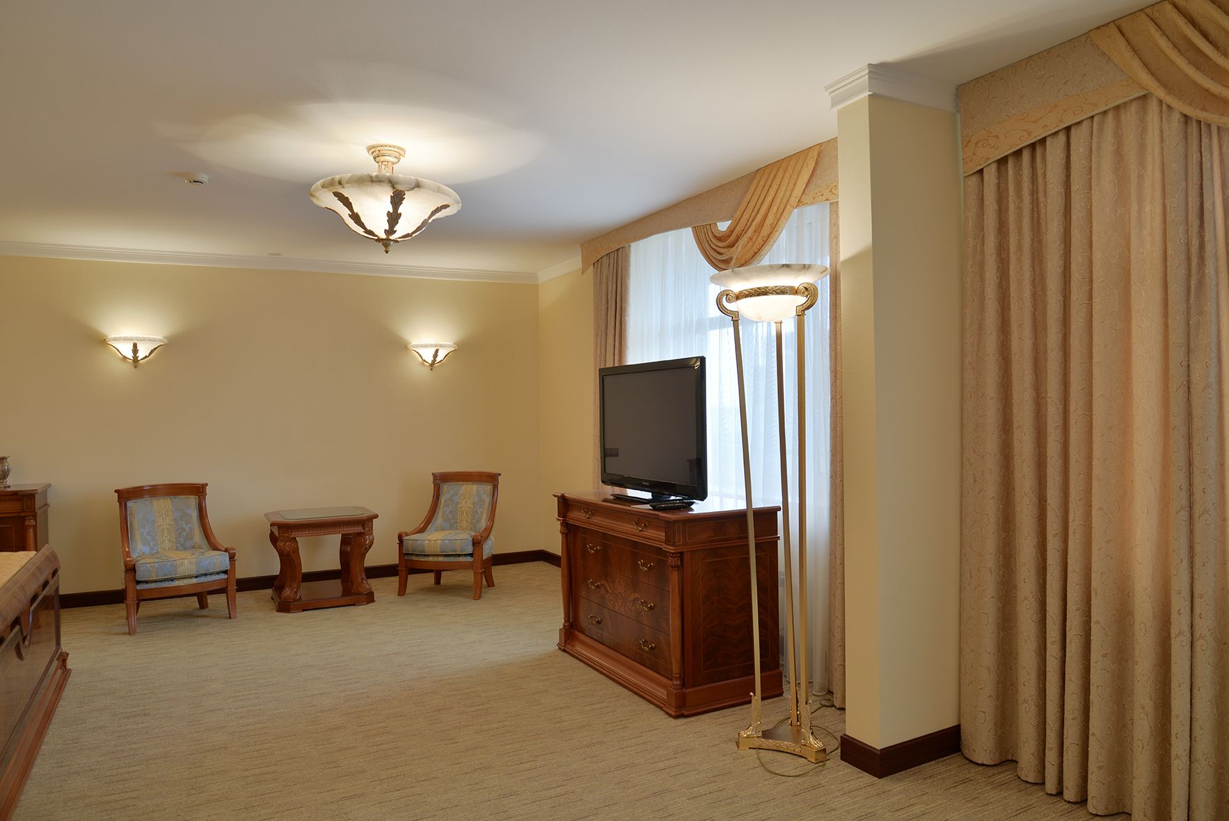 executive suite | room amenity