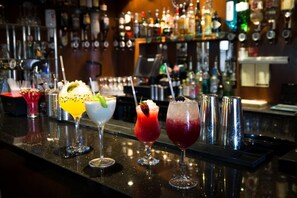Cocktail bar, garden views, open daily - Fairburn Hotel (Mauchline)