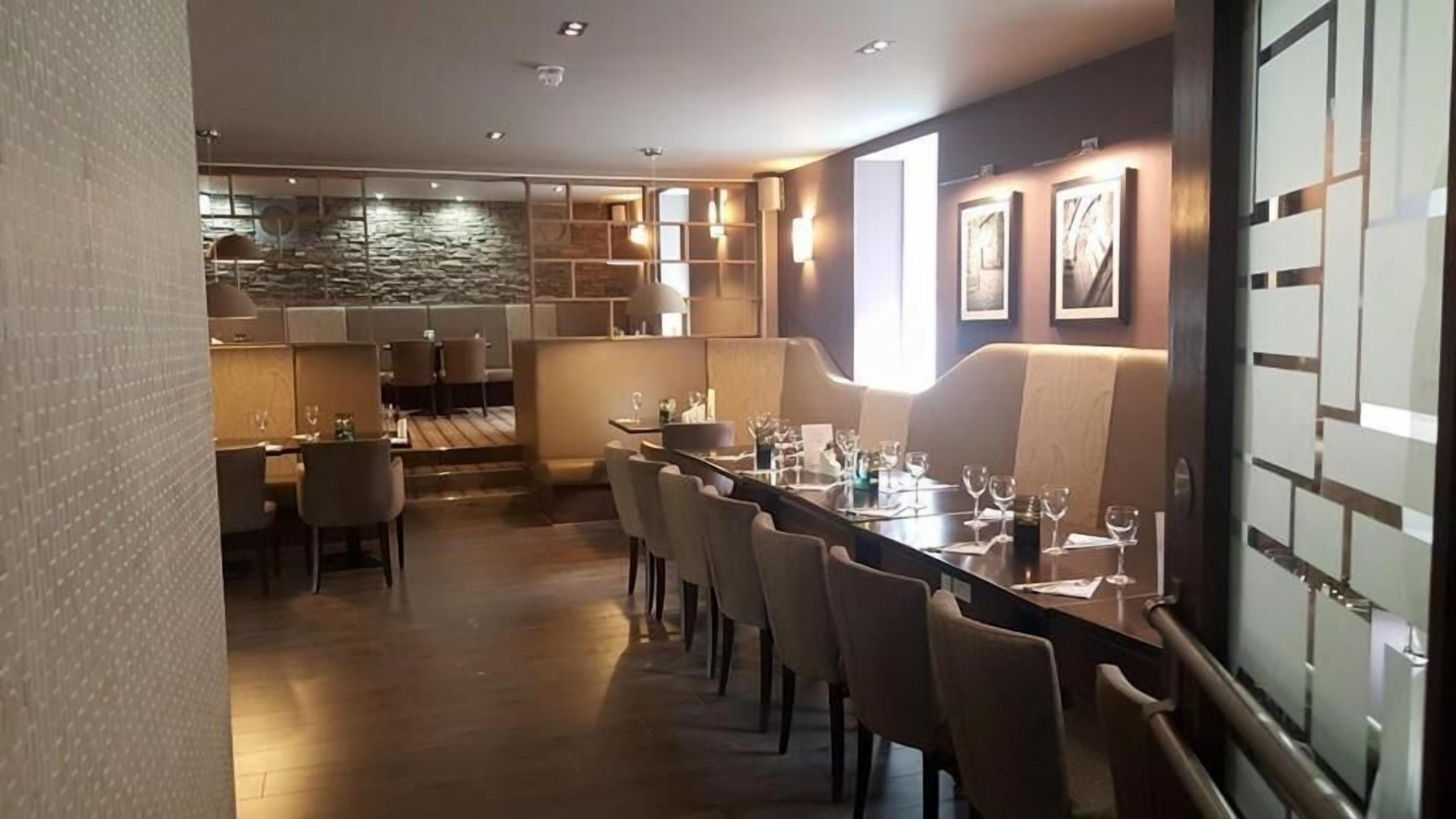 breakfast, lunch, dinner served; british cuisine, garden views