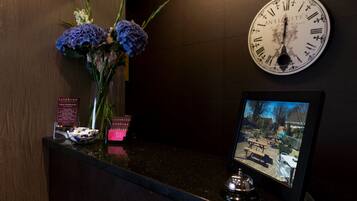 تفاصيل الفندق من الداخل