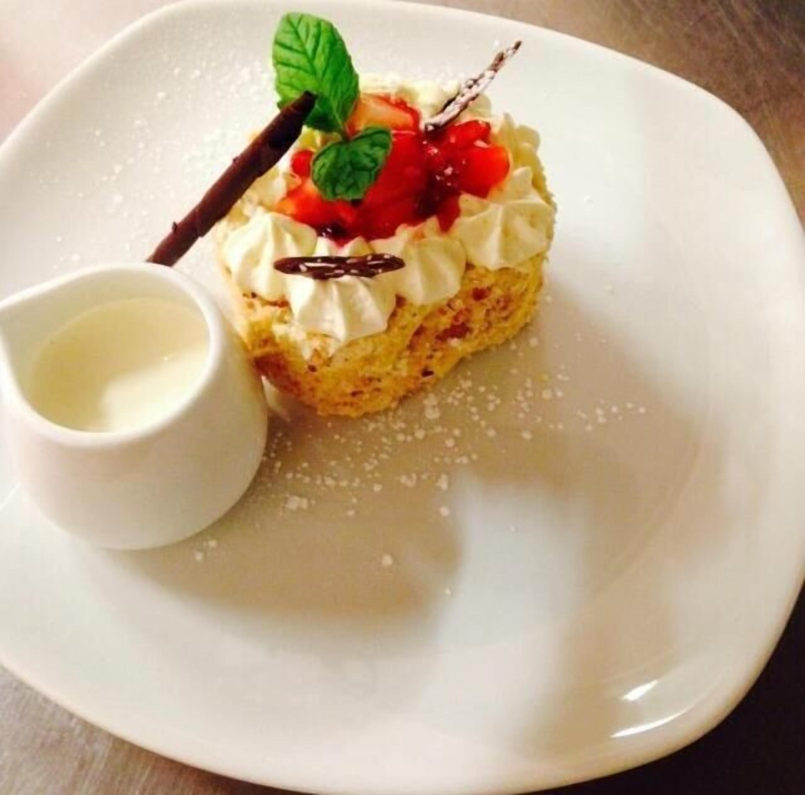 breakfast, lunch, dinner served; british cuisine, garden views