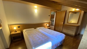 公寓, 2 间卧室 | 客房内保险箱、办公桌、隔音、熨斗/熨衣板